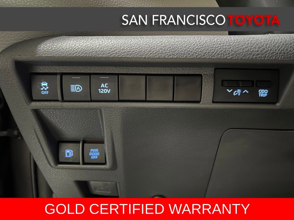 Certified 2021 Toyota Sienna Limited image 41