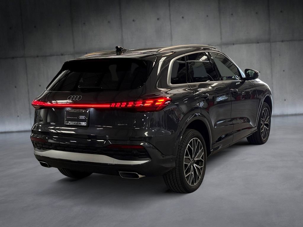 Used 2025 Audi Q5 Premium Plus w/ Premium Plus image 5