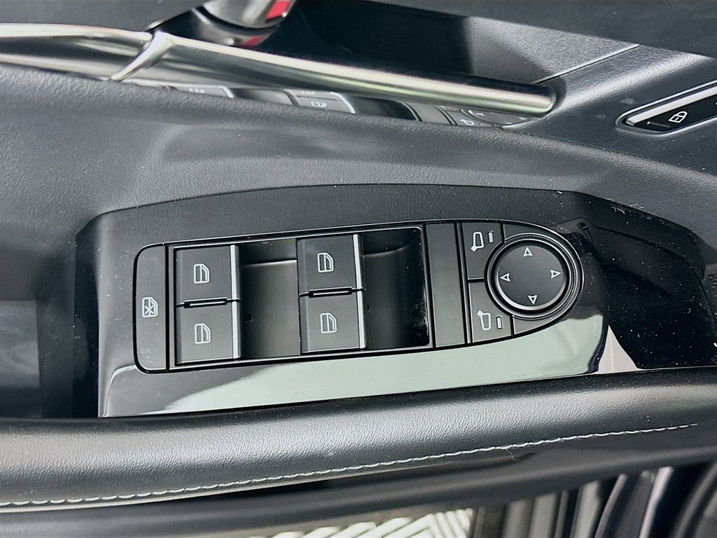 New 2025 MAZDA CX-30 AWD 2.5 S w/ Preferred Package image 23