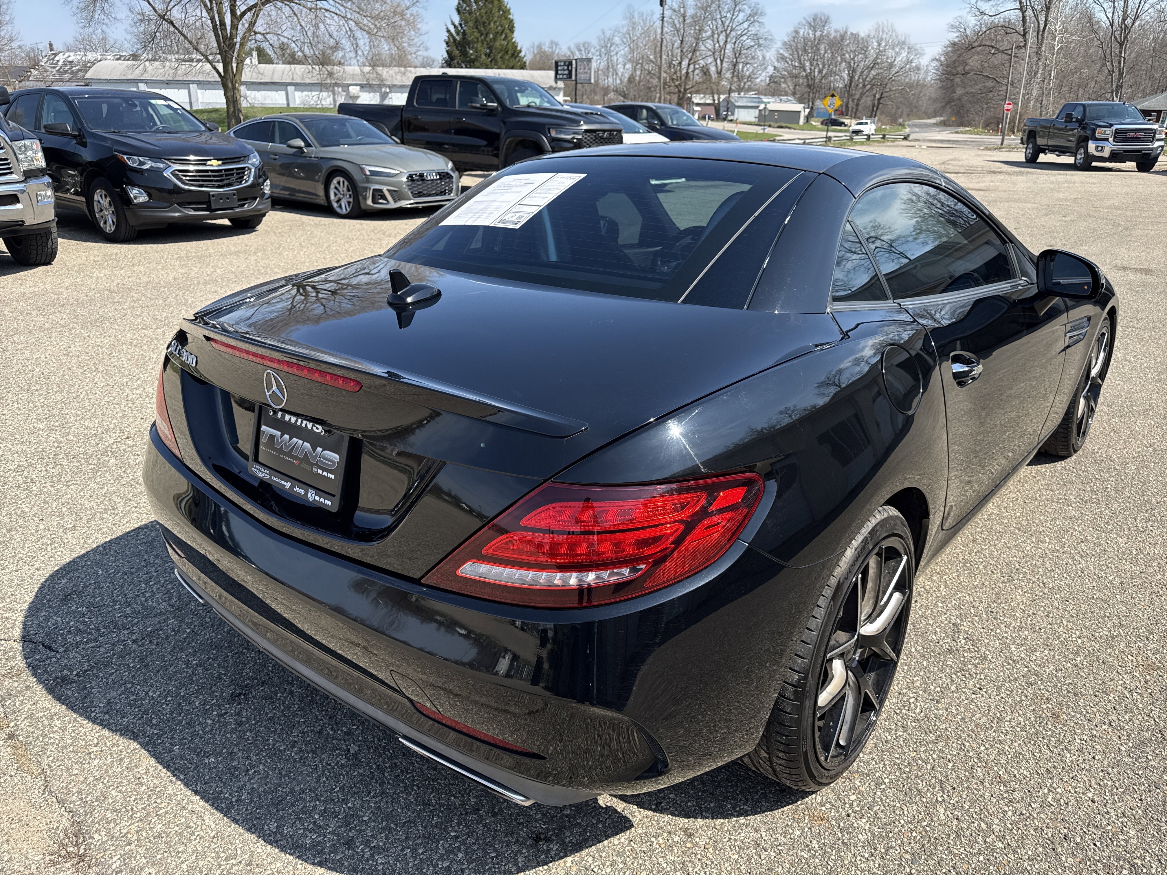 Used 2019 Mercedes-Benz SLC 300 w/ Premium Package image 5