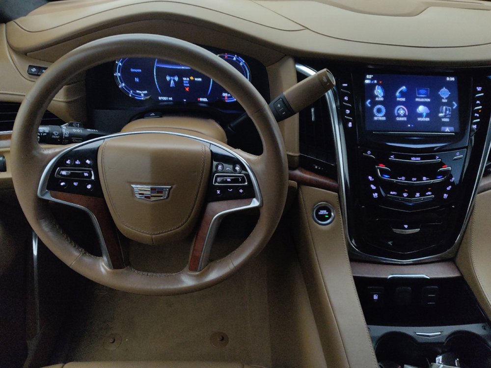 Used 2017 Cadillac Escalade ESV Platinum RWD image 22