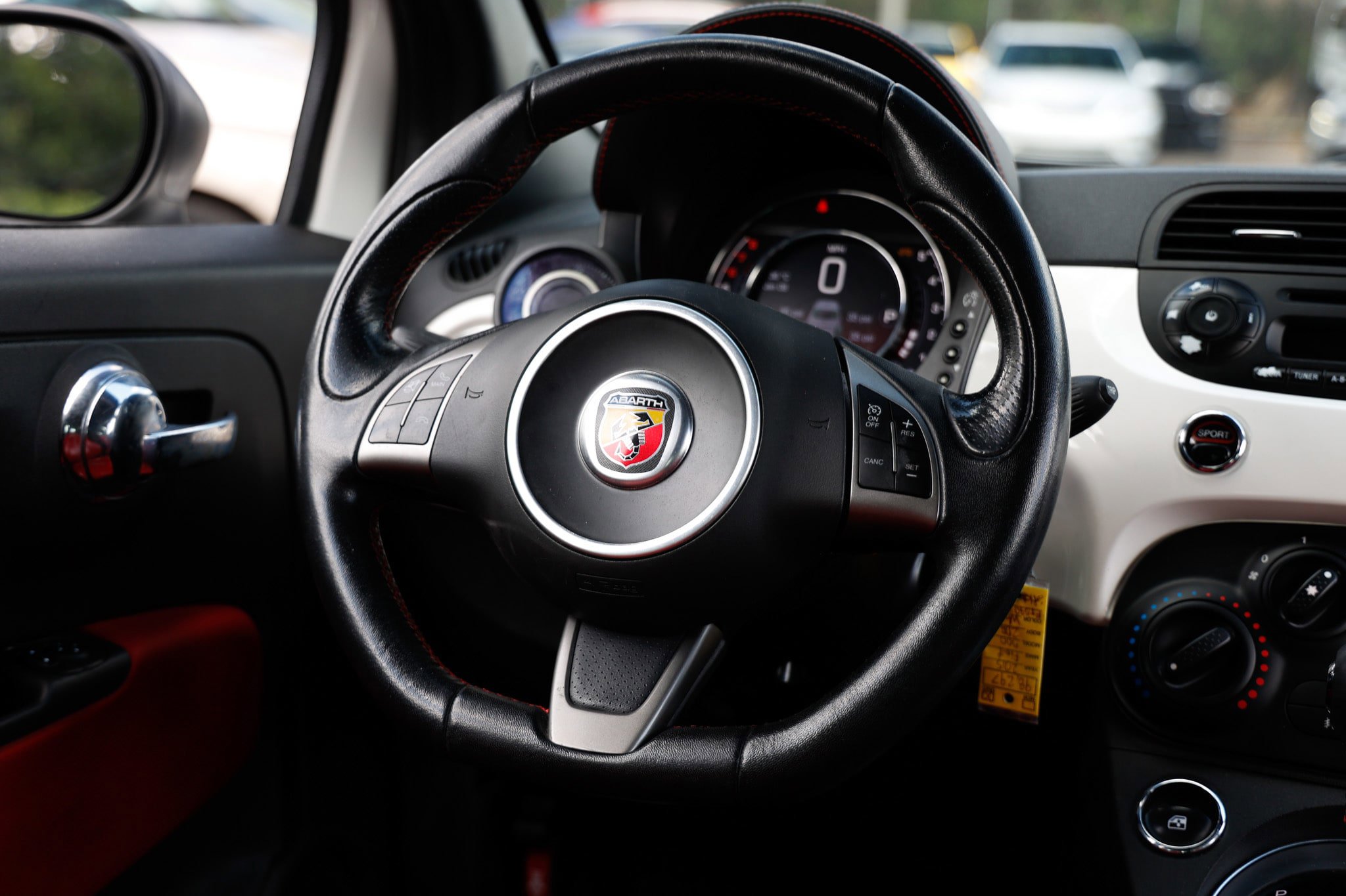 Used 2015 FIAT 500 Abarth FWD image 29