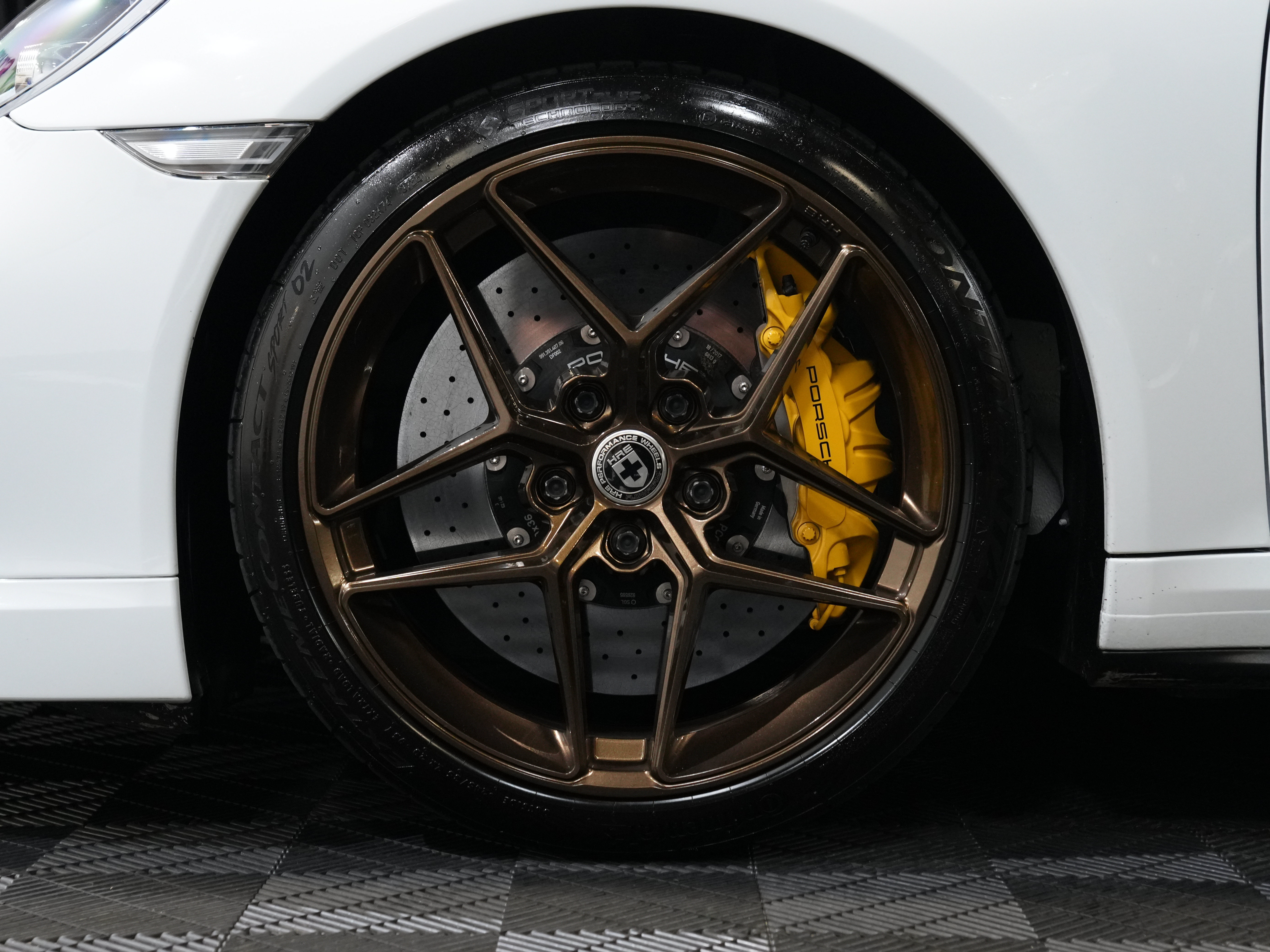 Used 2018 Porsche 911 Turbo S AWD/4WD image 48