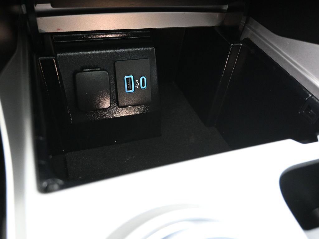 Certified 2022 Ford Explorer ST w/ ST Street Pack image 18