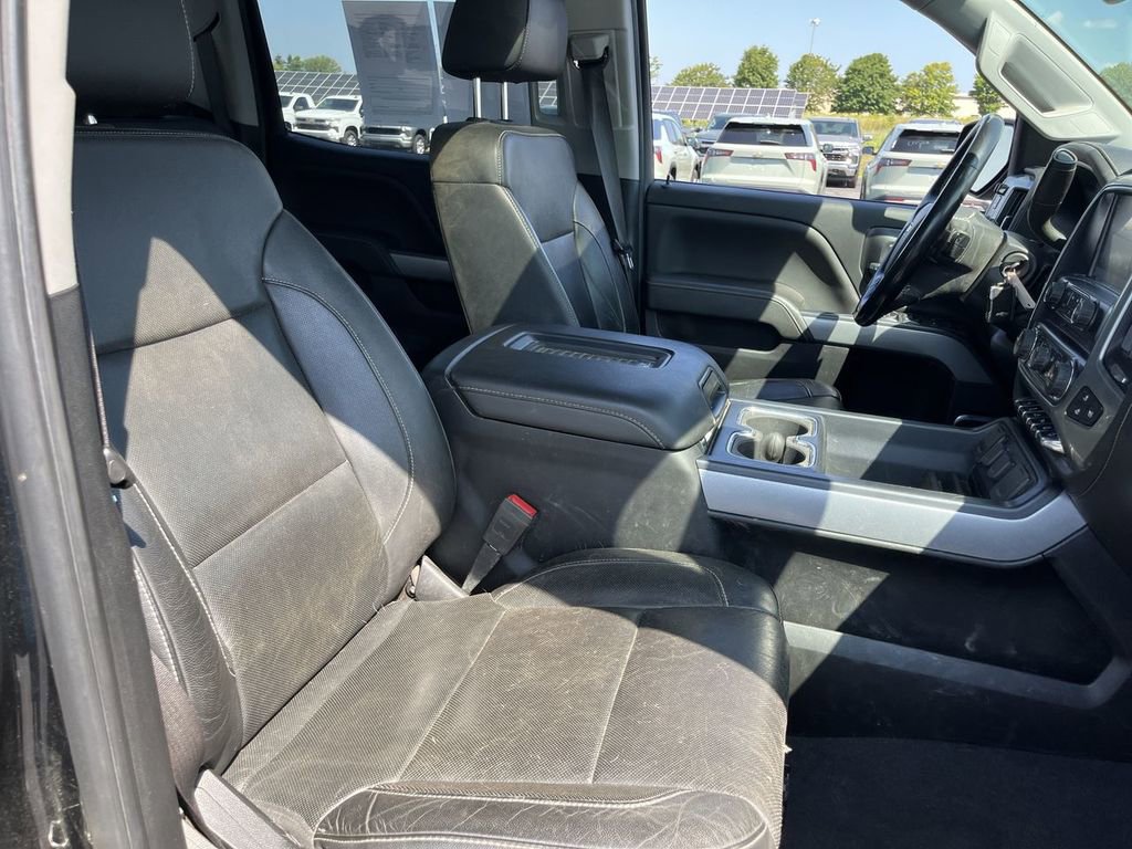 Used 2019 Chevrolet Silverado 2500 LTZ w/ LTZ Plus Package image 27