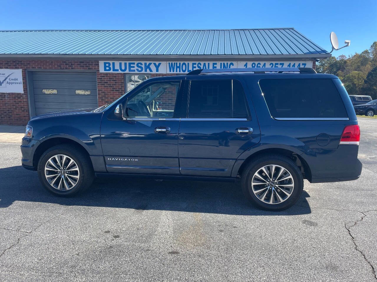 Used 2017 Lincoln Navigator Select