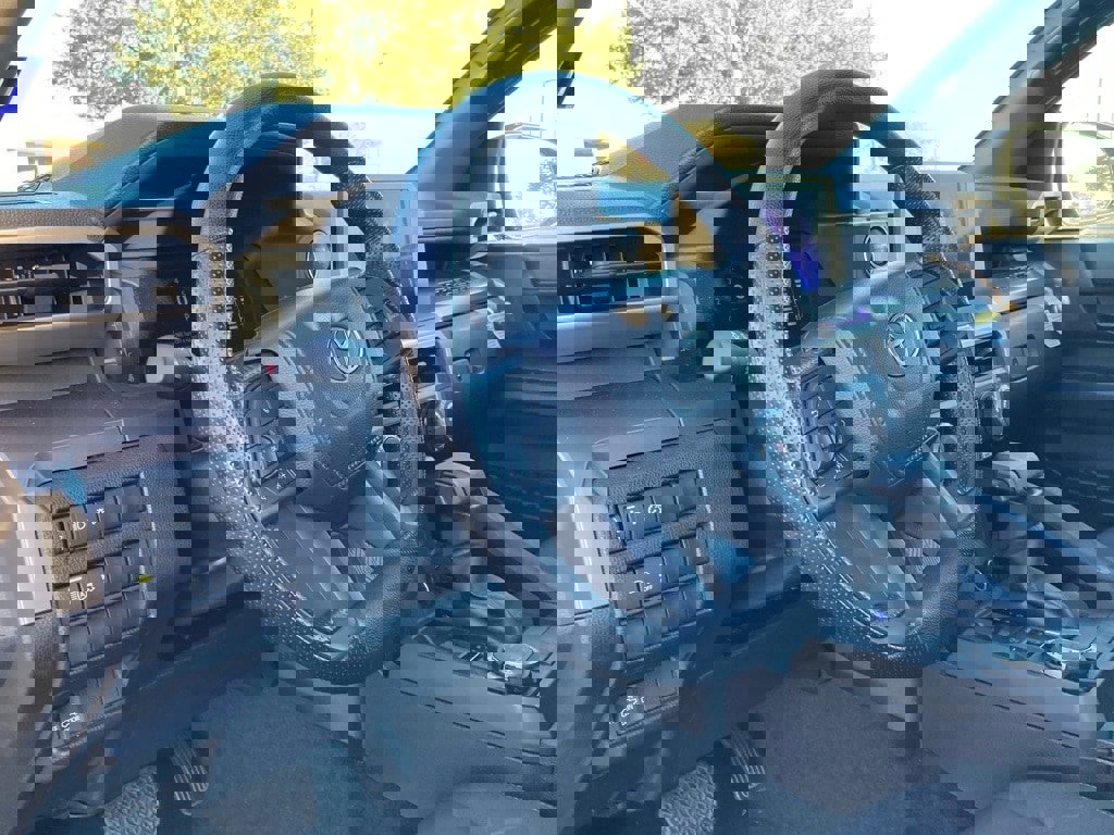 Certified 2025 Toyota Tacoma SR5 image 9