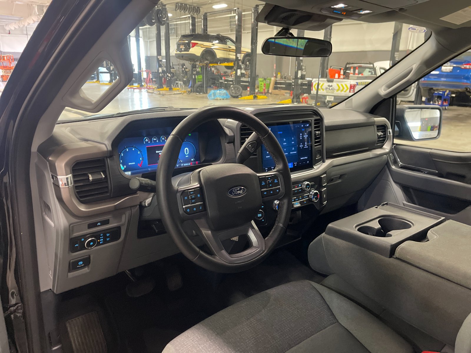 Used 2025 Ford F150 XLT w/ Equipment Group 301A Standard AWD/4WD image 11