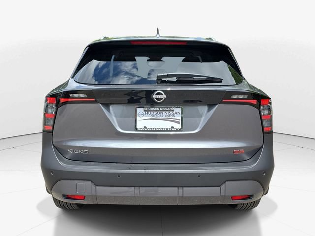Used 2025 Nissan Kicks SR FWD image 9