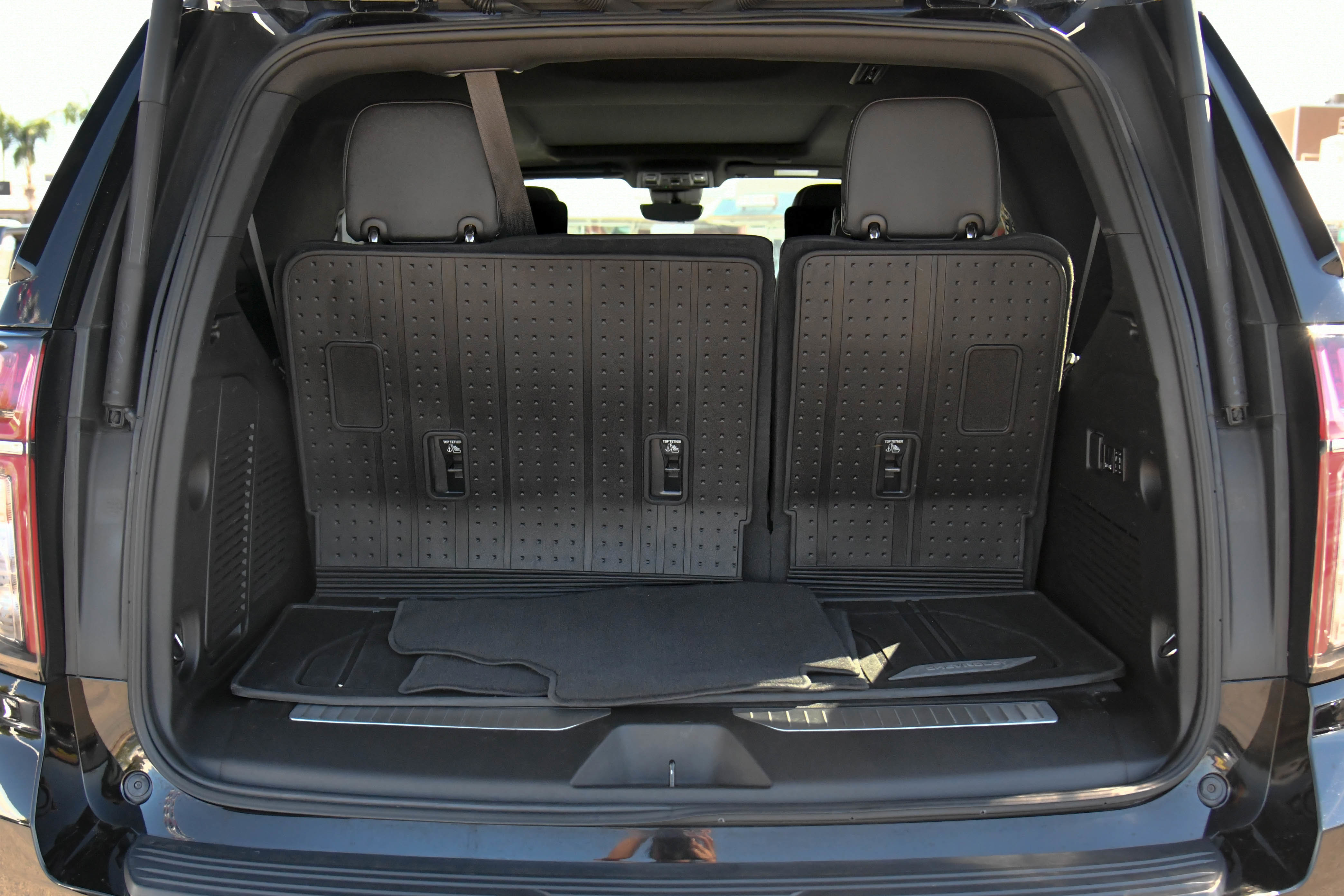 Used 2023 Chevrolet Tahoe Premier w/ Advanced Technology Package RWD image 56