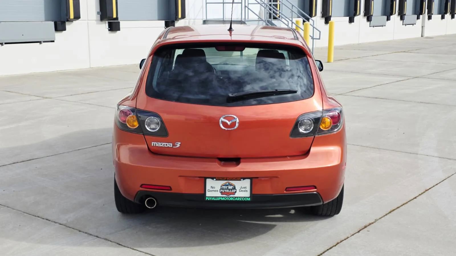 Used 2004 MAZDA MAZDA3 s FWD image 4