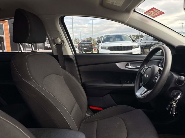 Used 2022 Kia Forte FE image 14