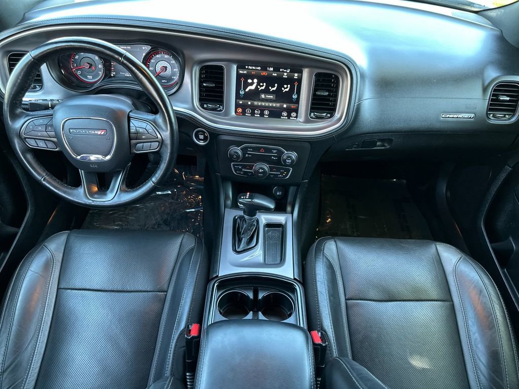 Used 2022 Dodge Charger SXT w/ Plus Group RWD image 12
