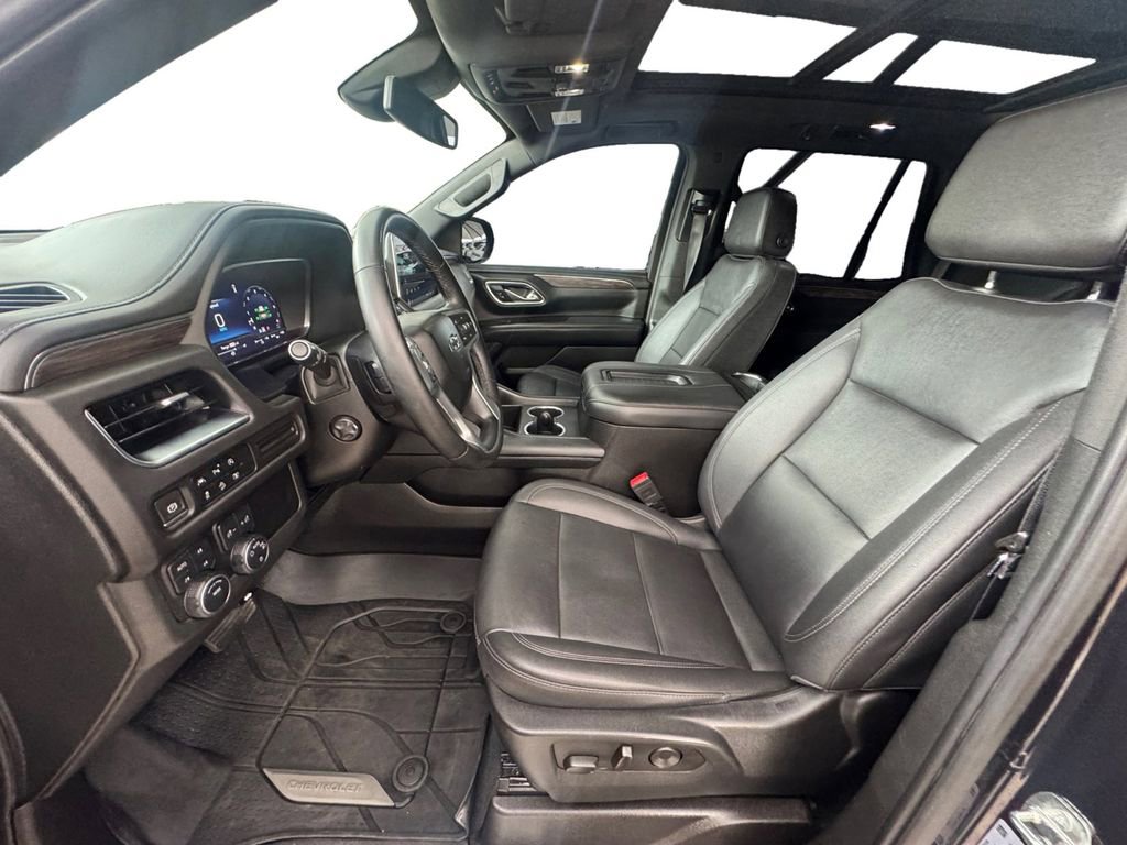 Used 2023 Chevrolet Tahoe Z71 w/ Luxury Package image 10