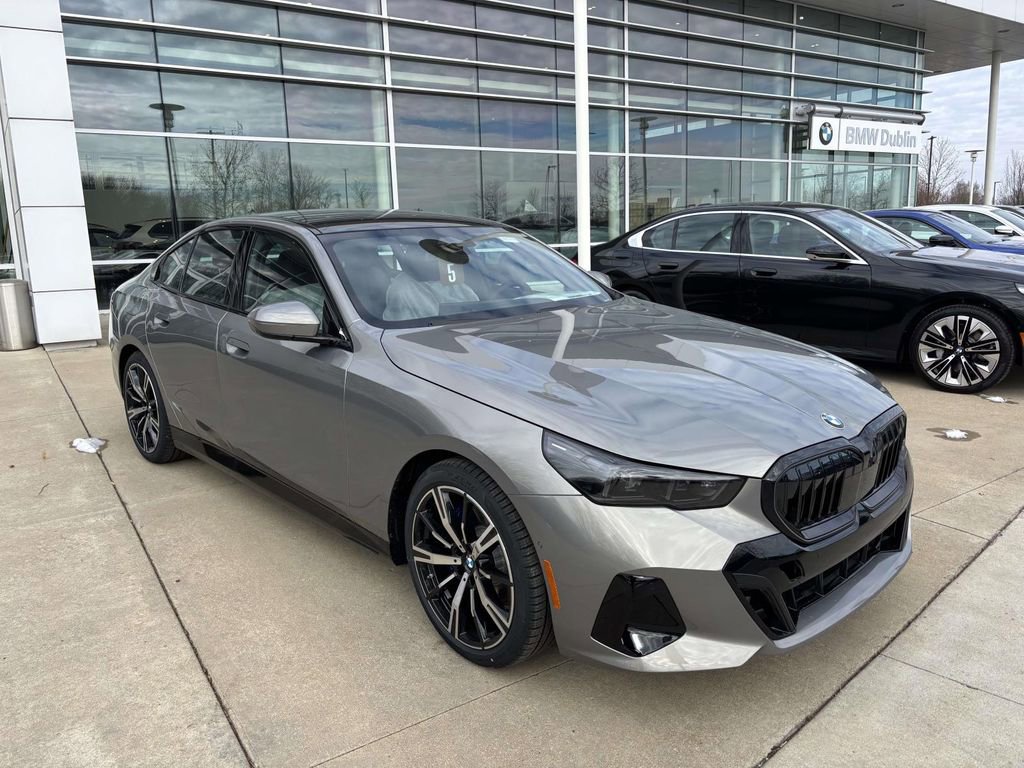 New 2026 BMW 530i xDrive w/ Executive Package