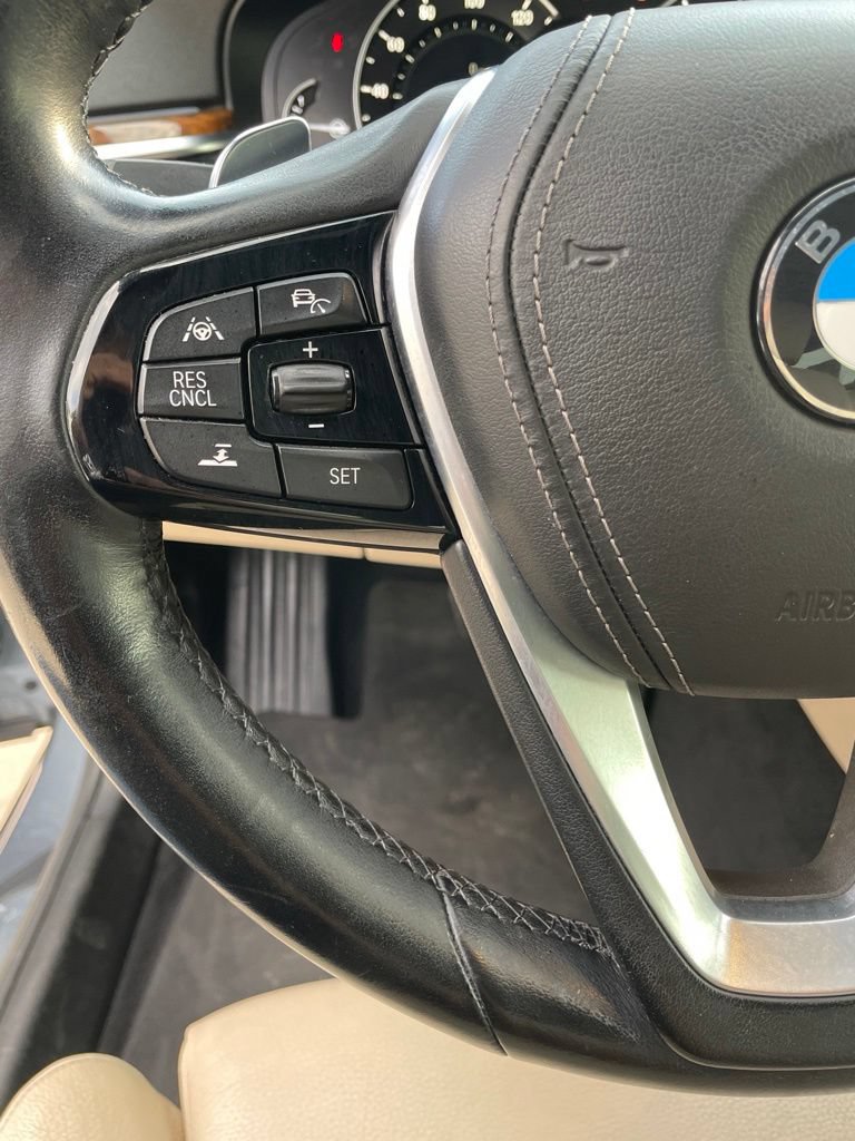 Used 2018 BMW 540i RWD image 14