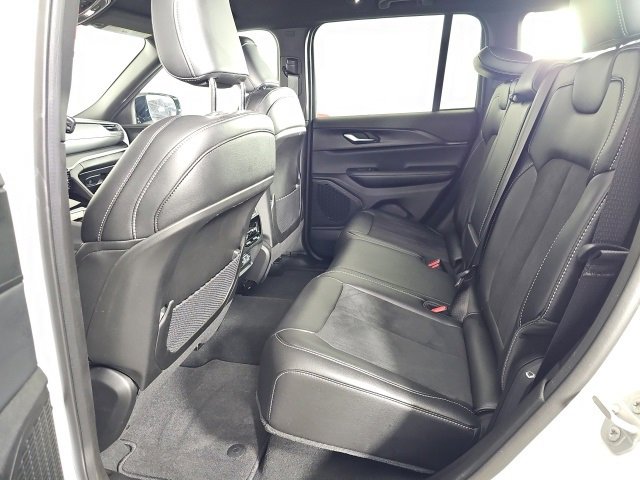 Certified 2024 Jeep Grand Cherokee Altitude image 15