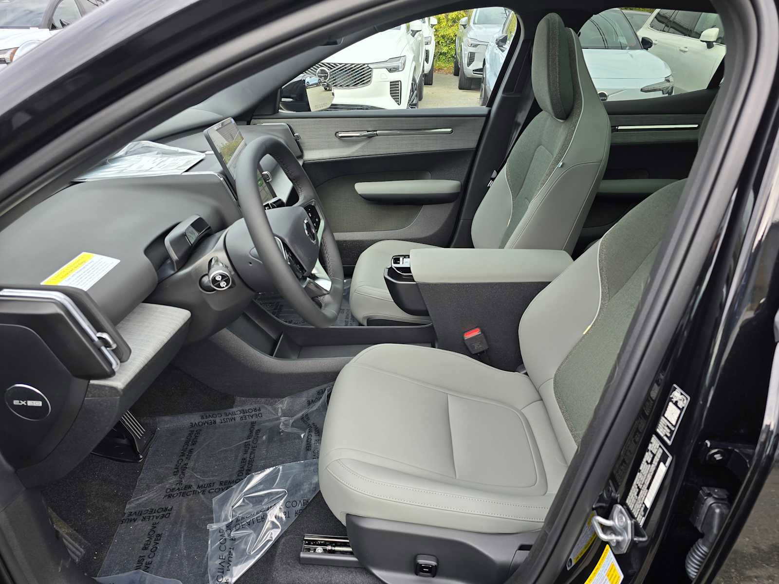 New 2026 Volvo EX30 Plus w/ Protection Package Premier AWD/4WD image 20