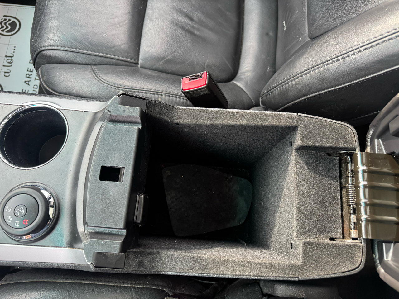 Used 2013 Ford Explorer XLT image 38