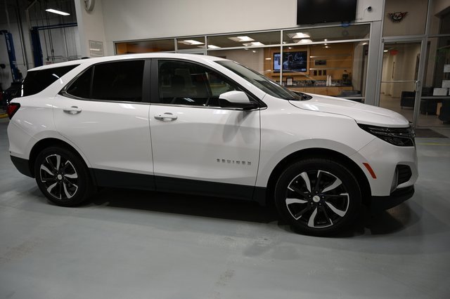 Used 2022 Chevrolet Equinox LT image 4