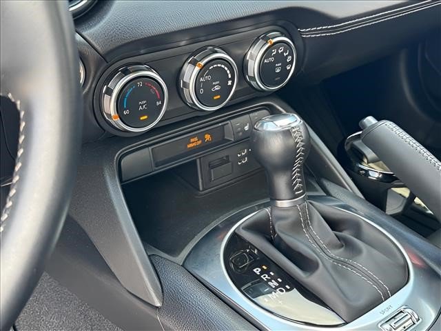 Used 2023 MAZDA MX-5 Miata Grand Touring w/ Weather Package RWD image 25
