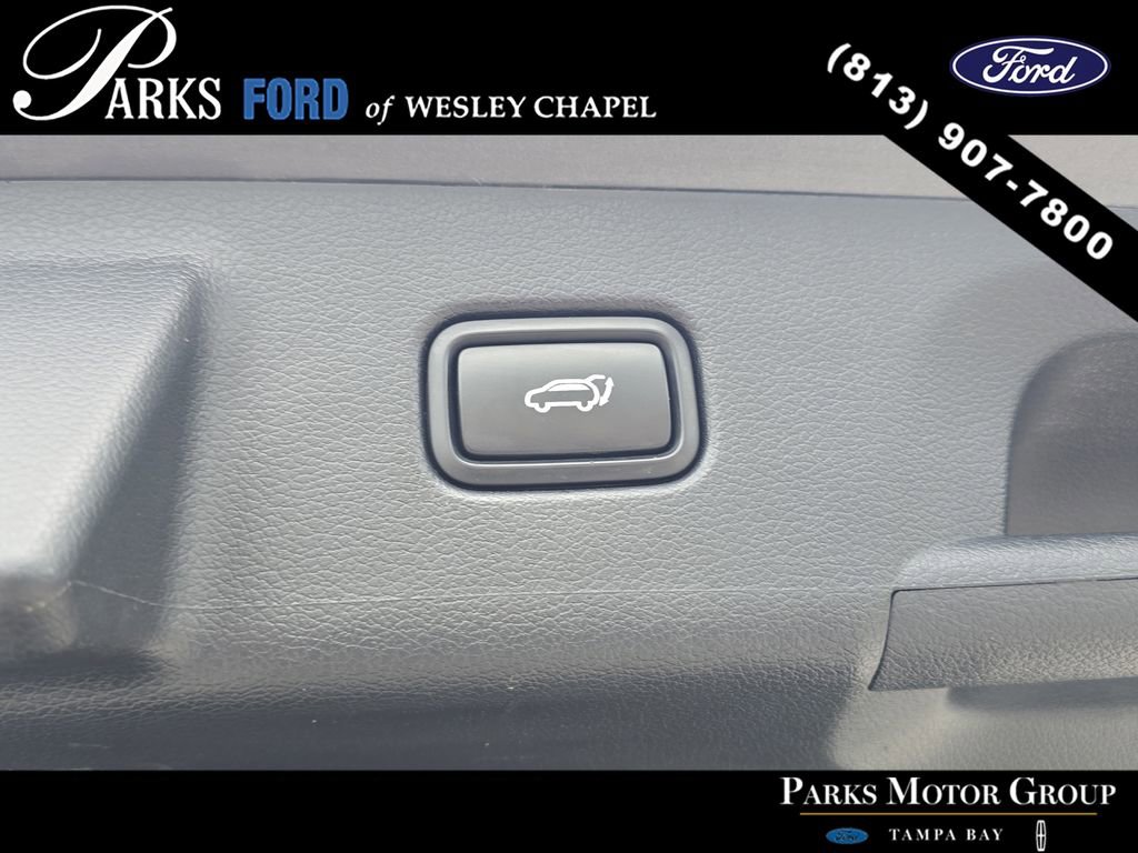 Used 2021 Hyundai Palisade SEL w/ Premium Package FWD image 9