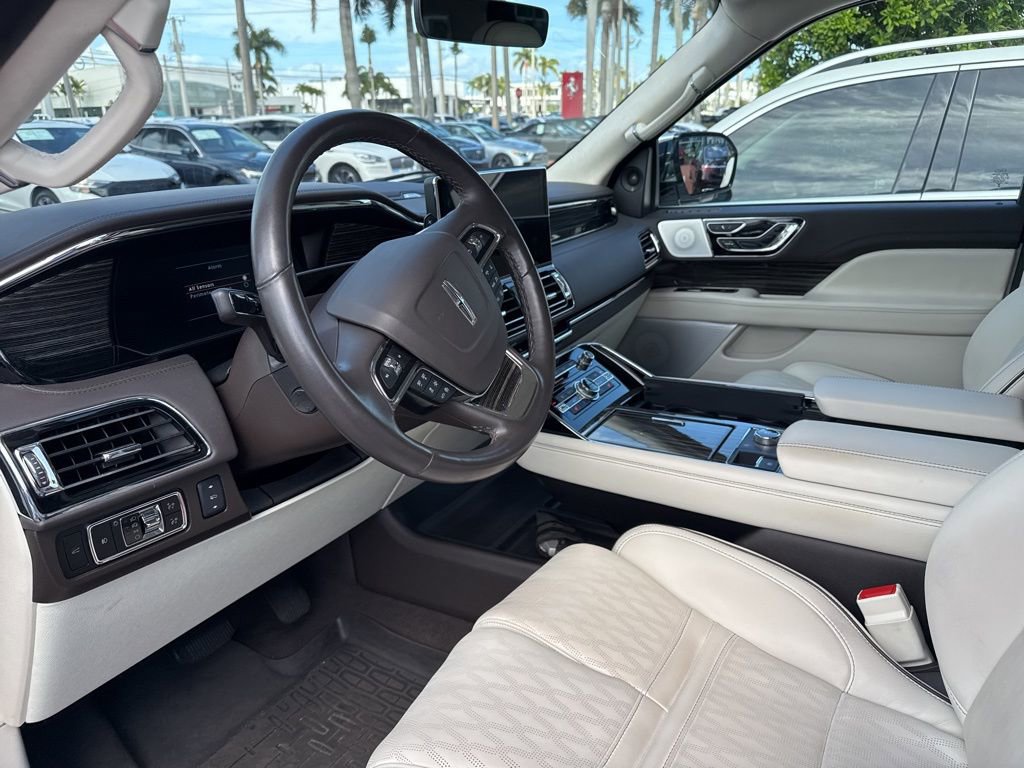 Used 2023 Lincoln Navigator Black Label image 5