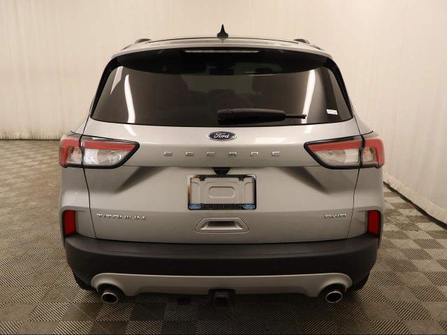 Certified 2022 Ford Escape Titanium w/ Class II Trailer Tow Package image 9