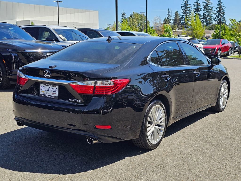 Used 2014 Lexus ES 350 w/ Ultra Luxury Package FWD image 5