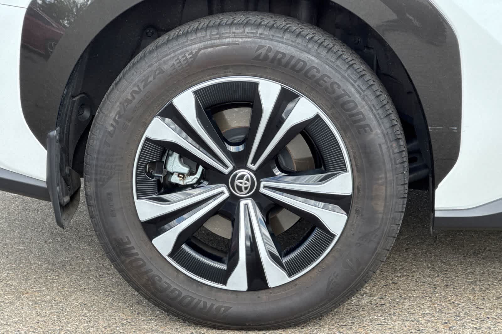 Certified 2024 Toyota bZ4X FWD image 20