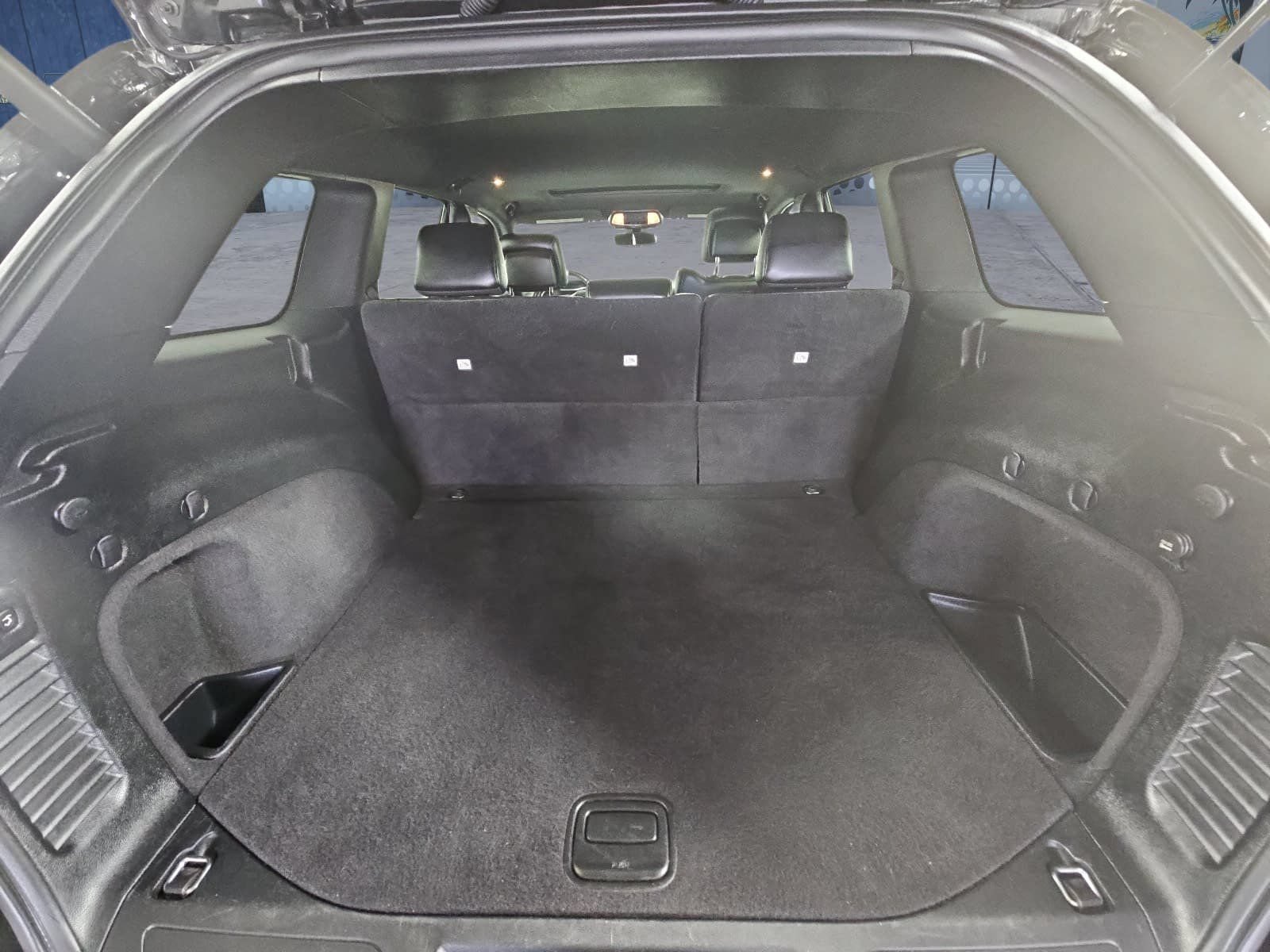 Used 2020 Jeep Grand Cherokee Limited AWD/4WD image 29