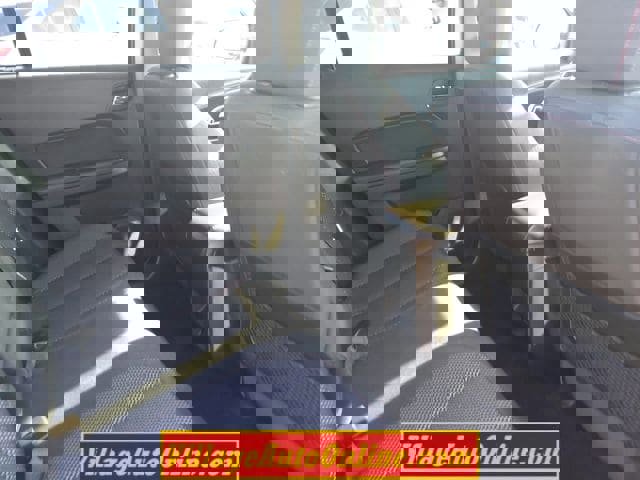 Used 2015 Chevrolet Equinox LT w/ Driver Convenience Package image 33