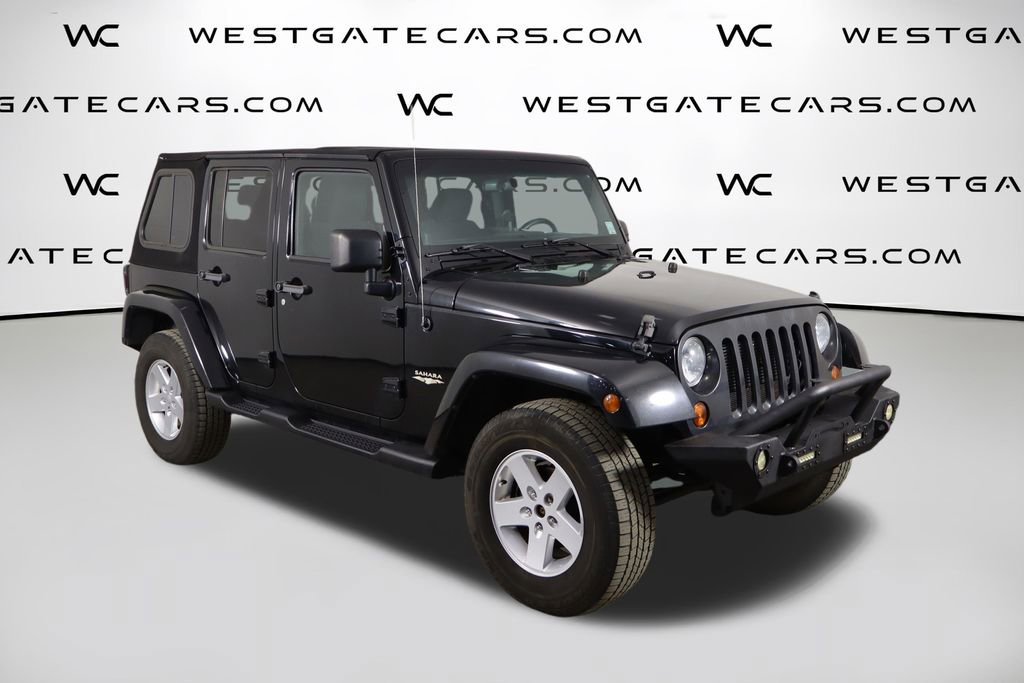 Used 2012 Jeep Wrangler Unlimited Sahara w/ Connectivity Group AWD/4WD image 35