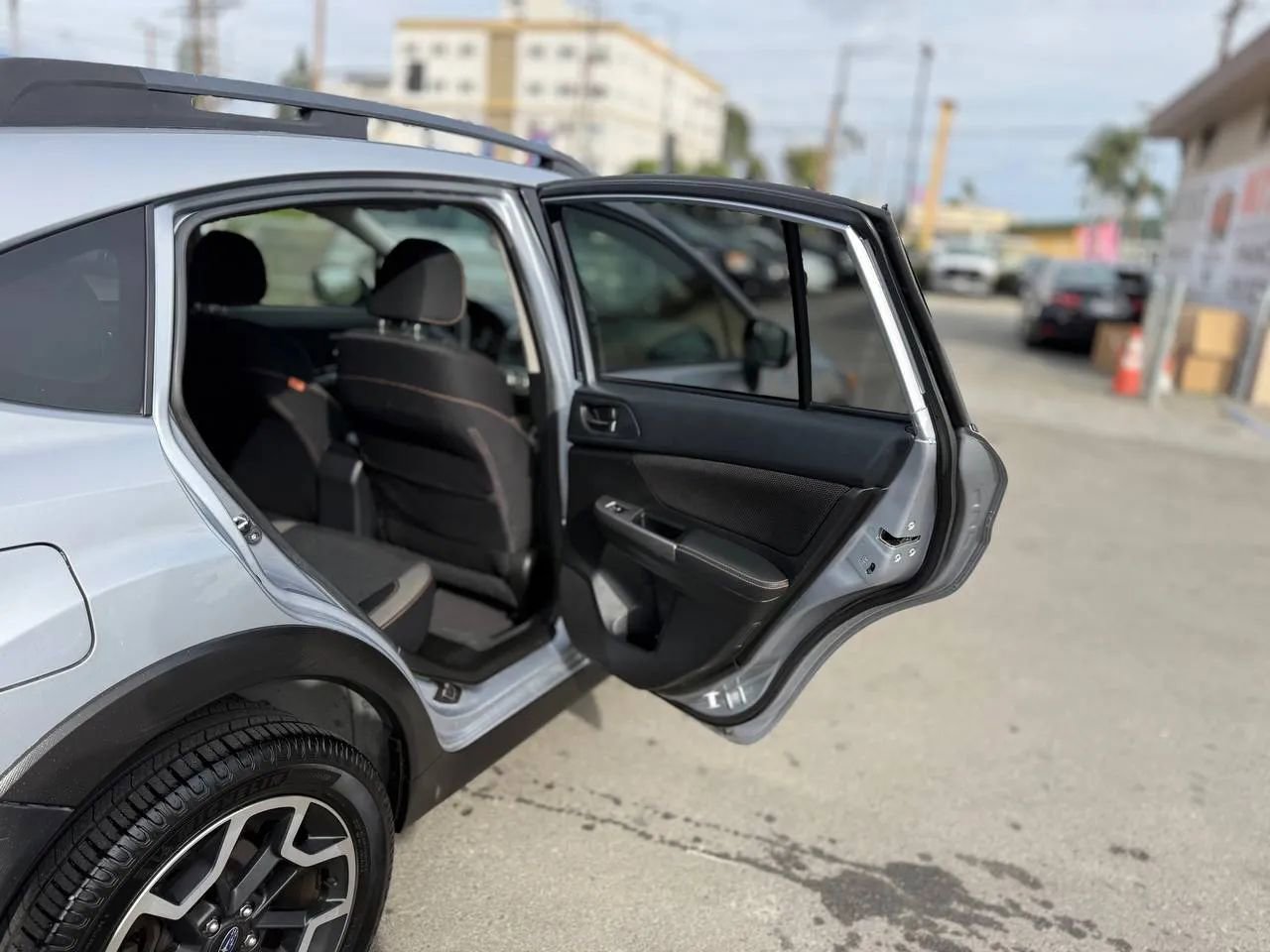 Used 2017 Subaru Crosstrek 2.0i Premium AWD/4WD image 30