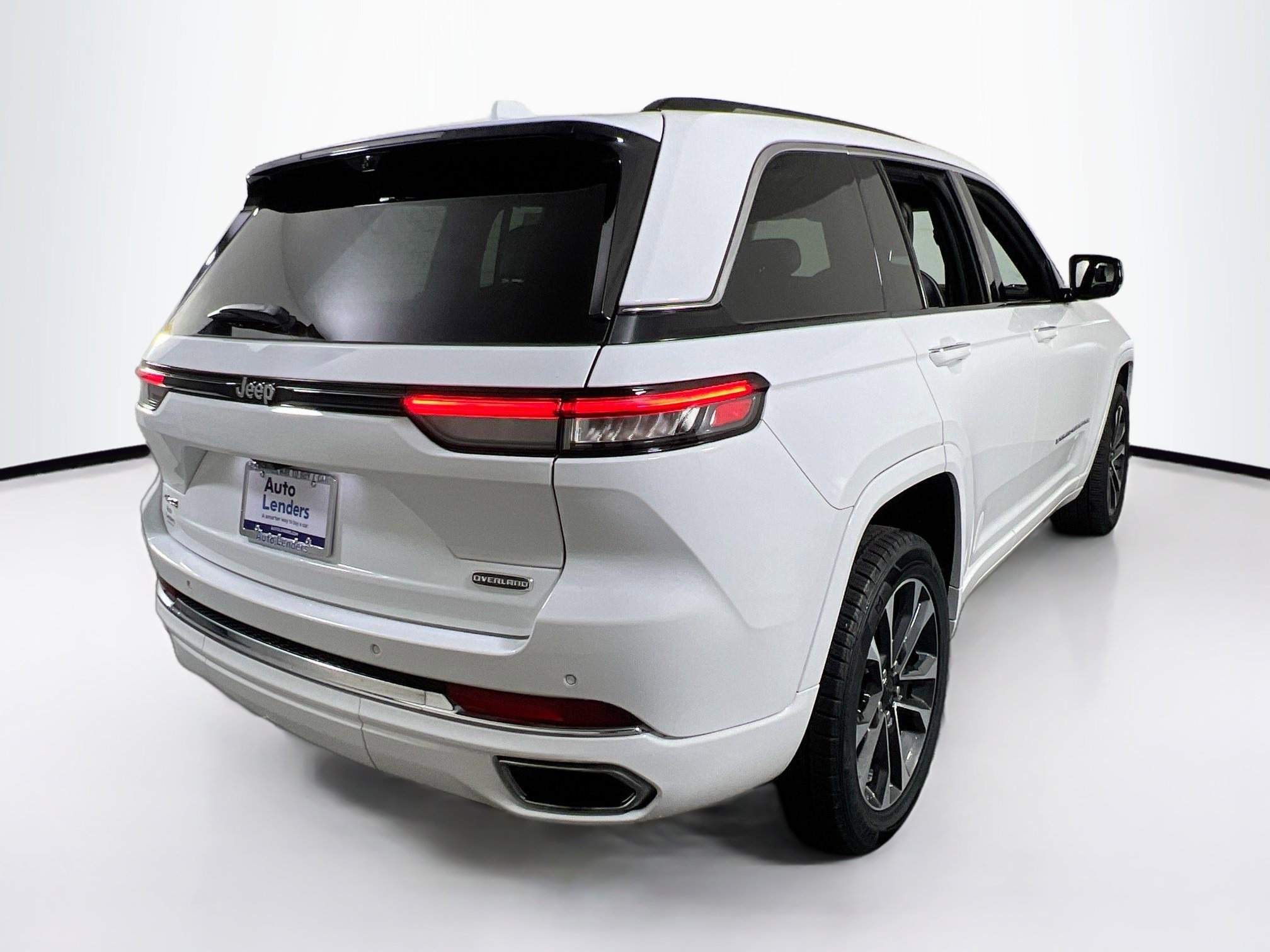 Used 2022 Jeep Grand Cherokee Overland w/ Luxury Tech Group IV image 5