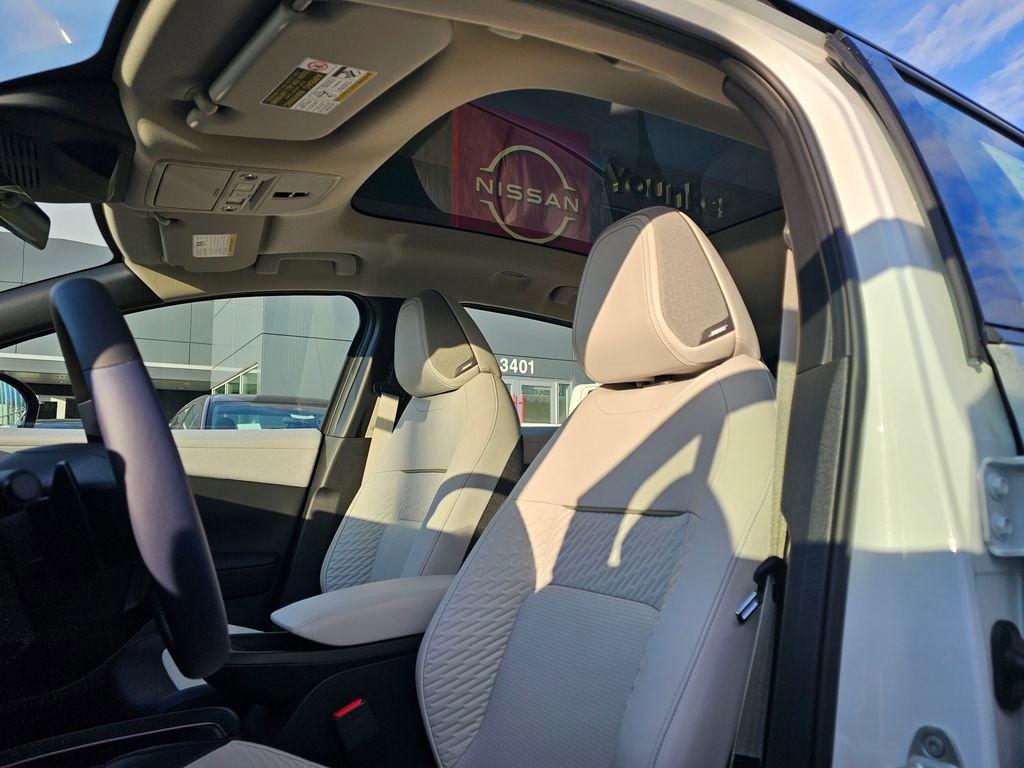 New 2026 Nissan Leaf Platinum+ w/ Cargo Package (Platinum+) image 18