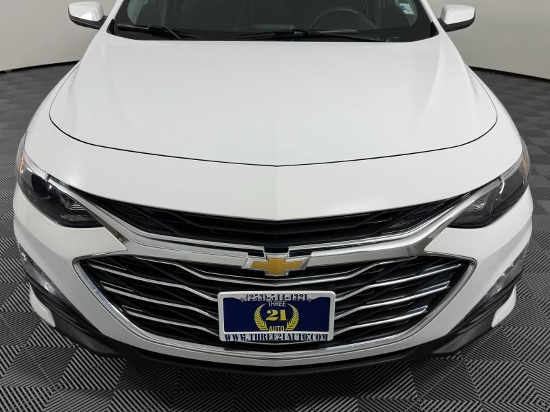 Used 2024 Chevrolet Malibu LT w/ LPO, Floor Liner Package FWD image 3