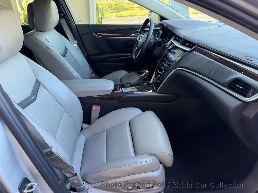 Used 2014 Cadillac XTS Luxury w/ Driver Awareness Package image 30