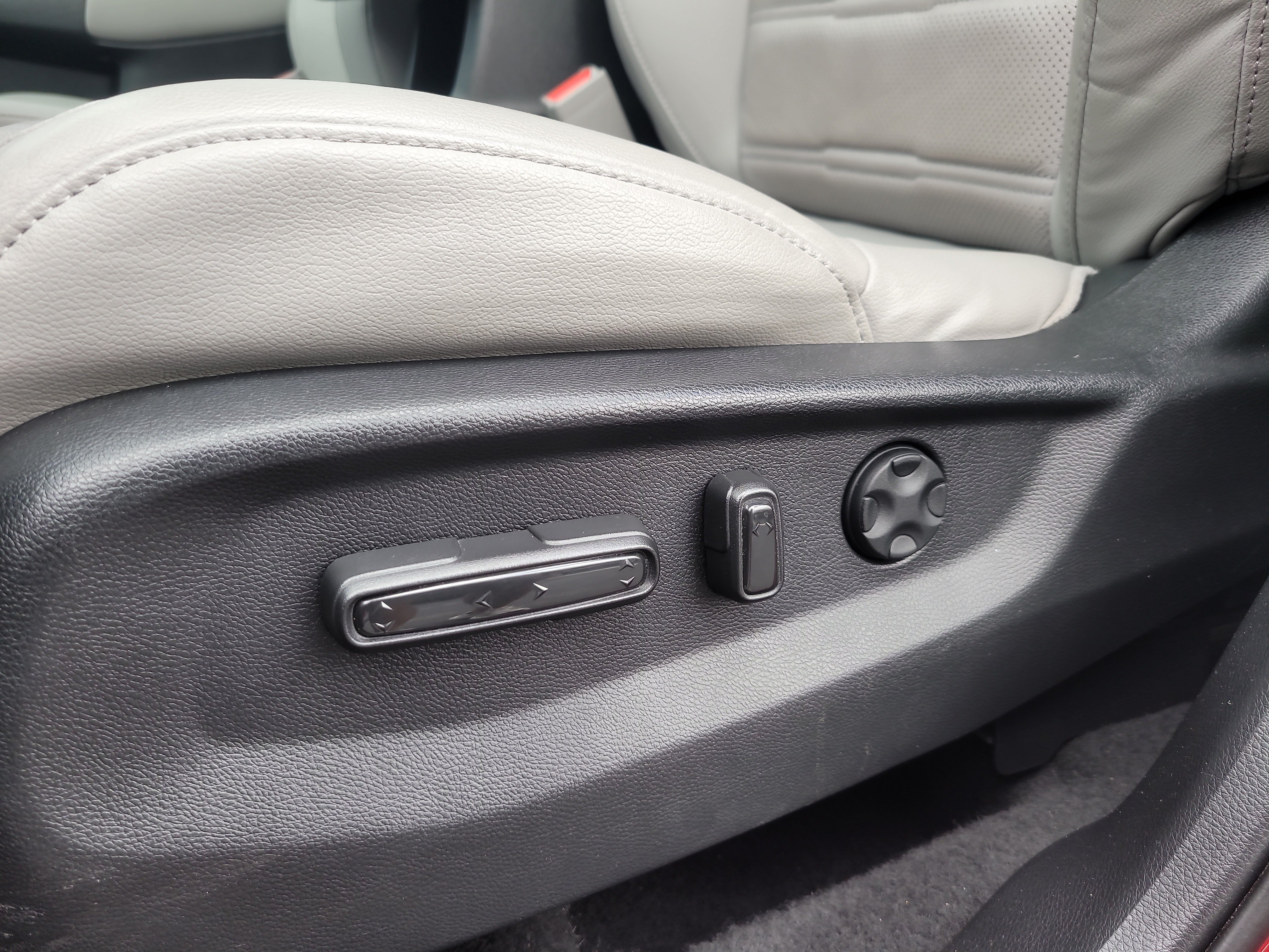 Used 2022 Honda CR-V EX-L image 17