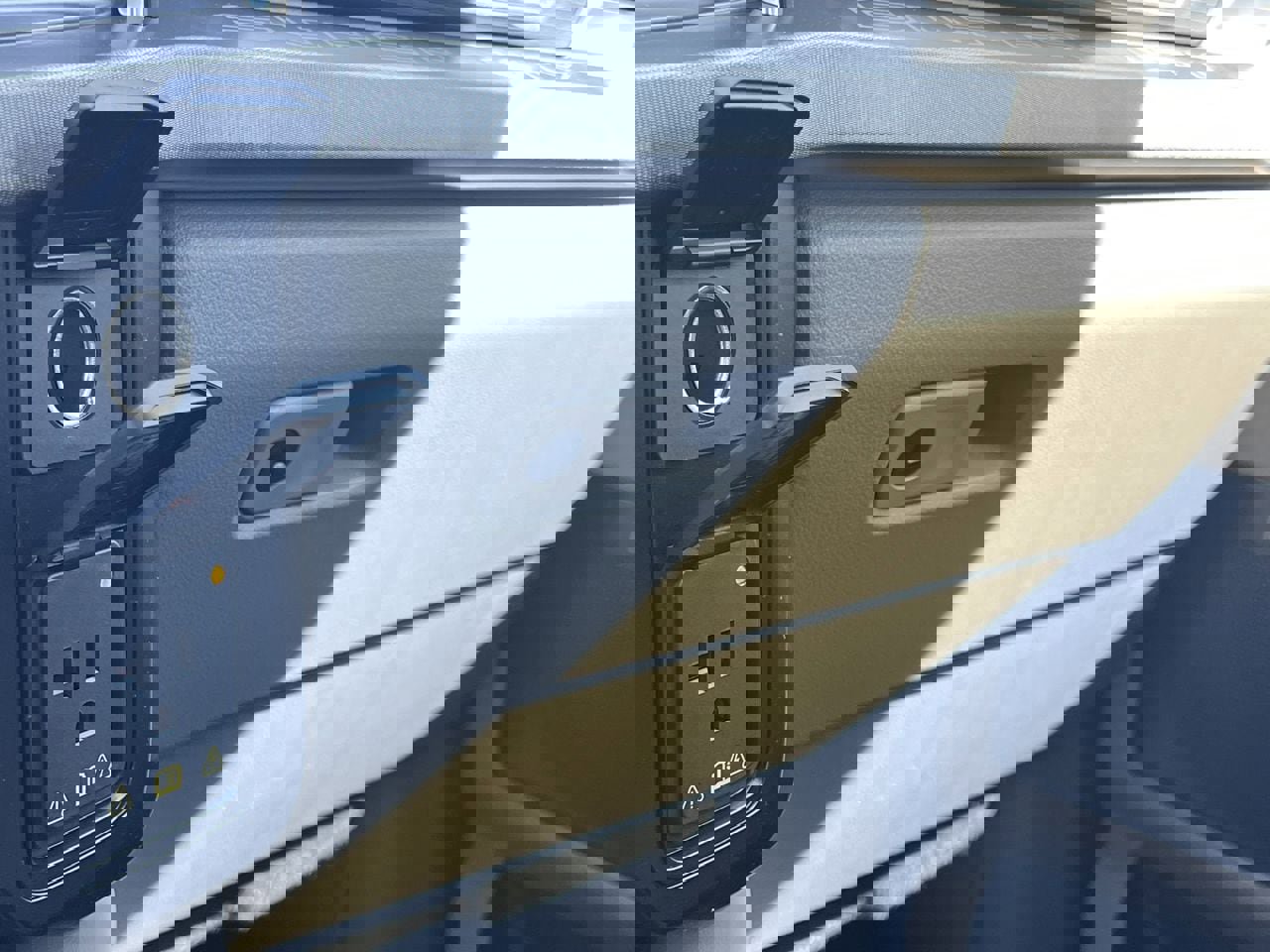 New 2026 Ford F250 Platinum w/ Platinum Plus Package image 9