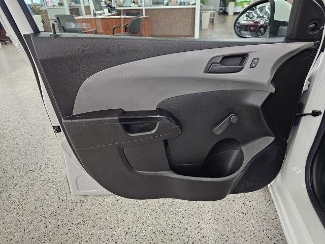 Used 2019 Chevrolet Sonic LT FWD image 25