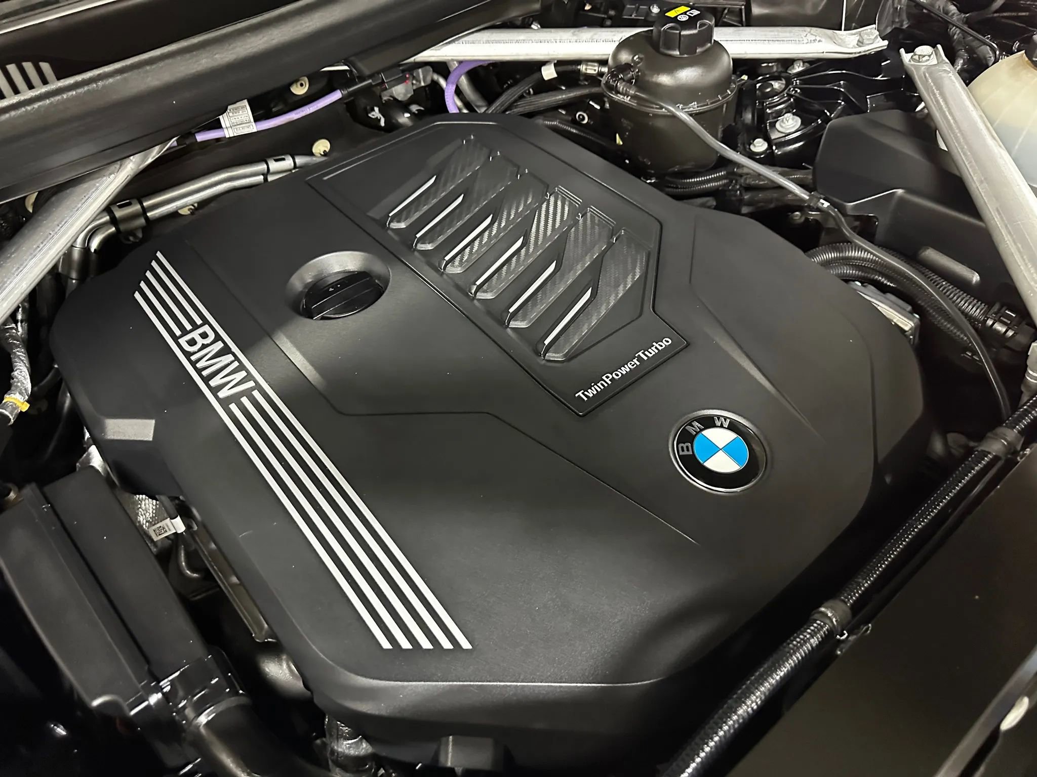 Used 2023 BMW X6 xDrive40i w/ Premium Package image 29