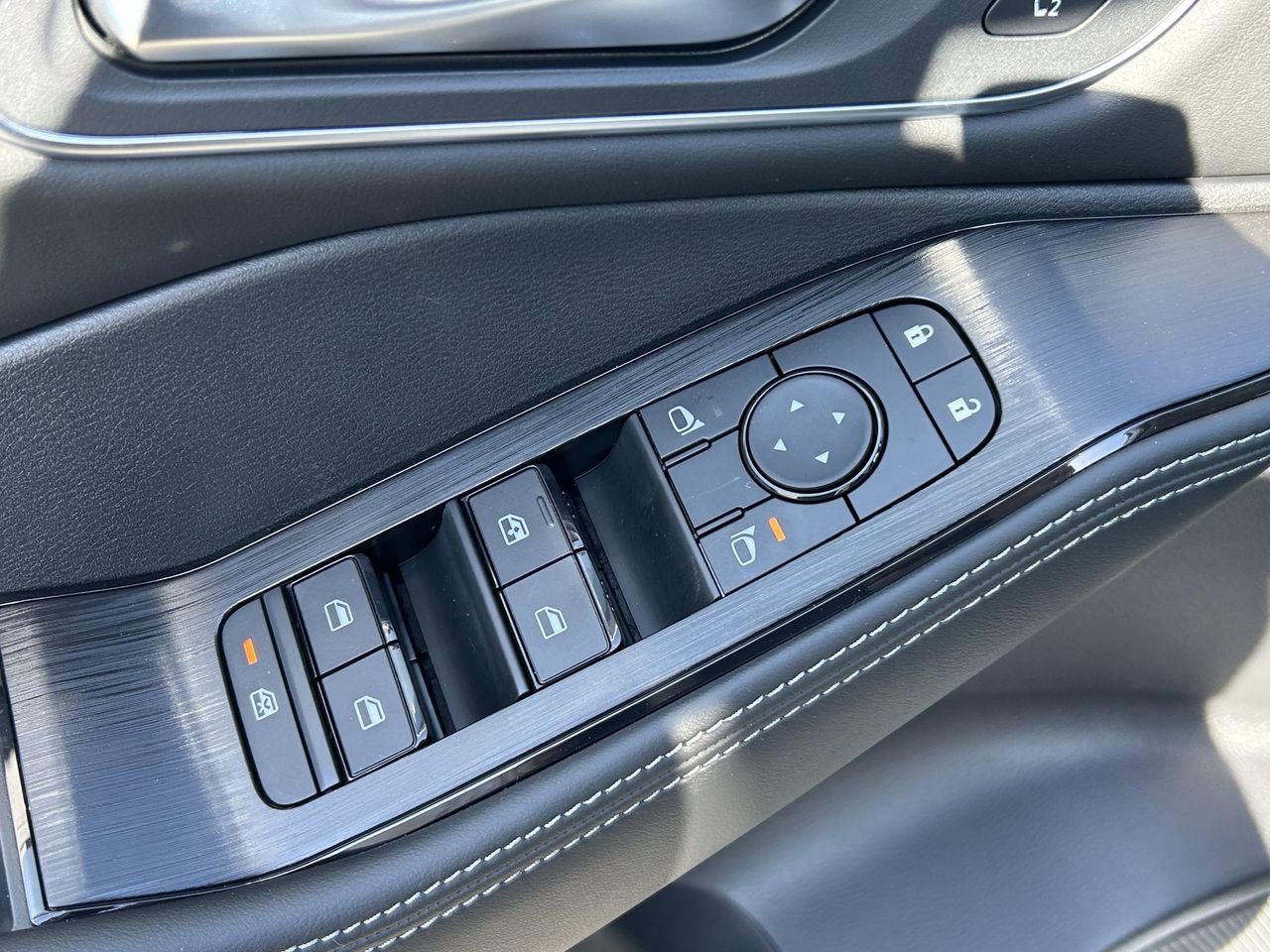 New 2026 Nissan Rogue Platinum image 30