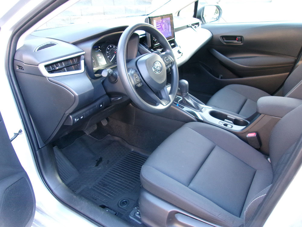 Used 2023 Toyota Corolla LE AWD/4WD image 12