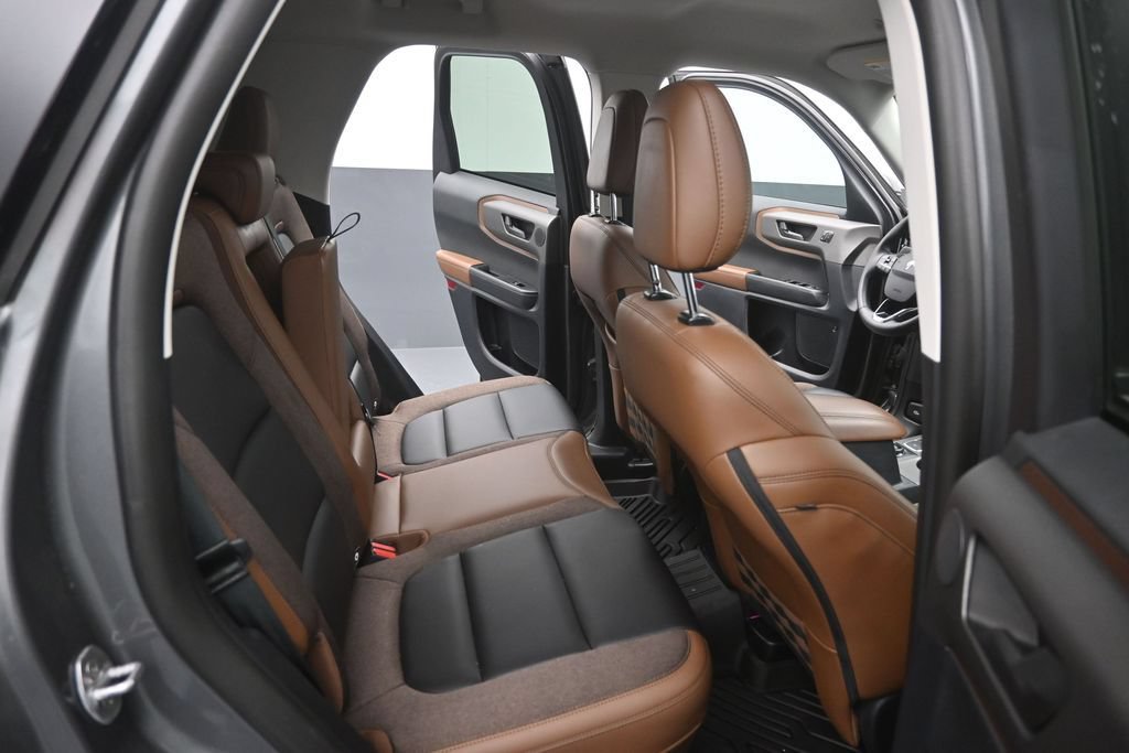 Certified 2025 Ford Bronco Sport Outer Banks w/ Outer Banks Tech Package+ AWD/4WD image 10