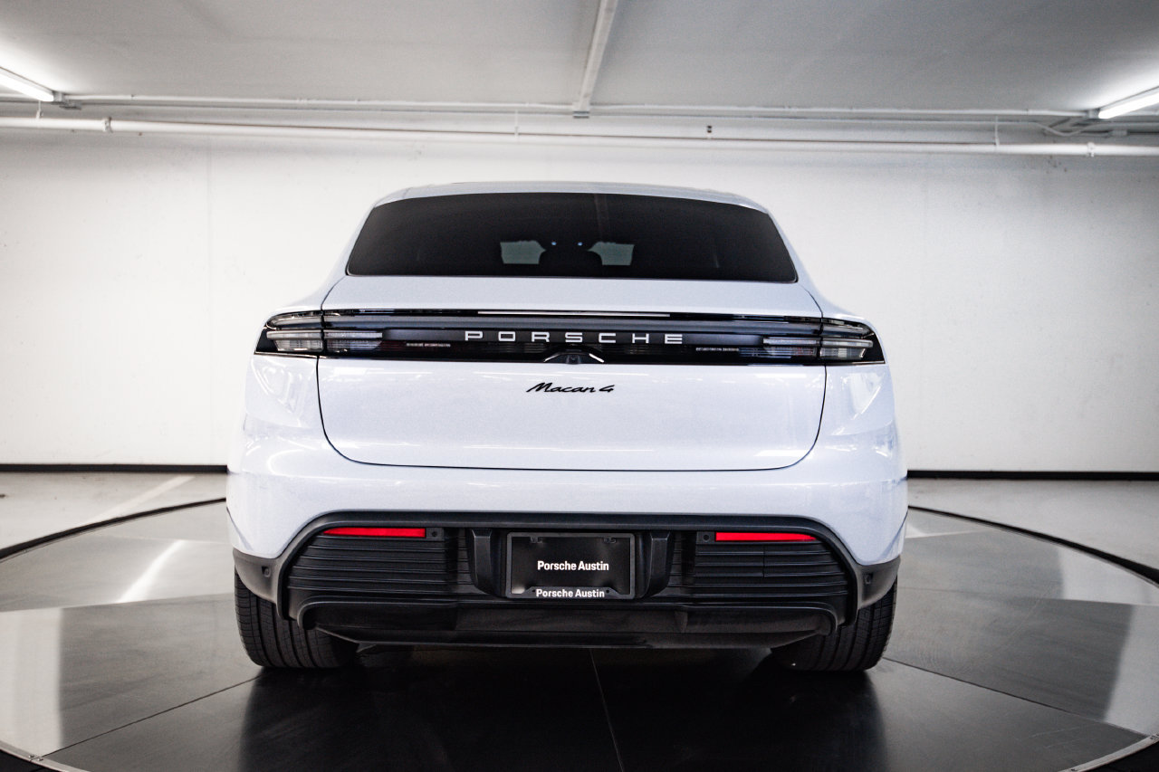 Used 2024 Porsche Macan 4 Electric AWD/4WD image 6
