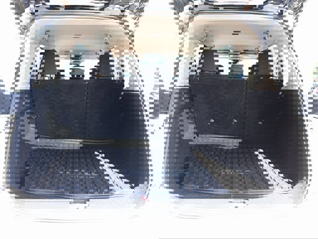 Used 2025 Nissan Rogue SV w/ Rock Creek Premium Package image 15