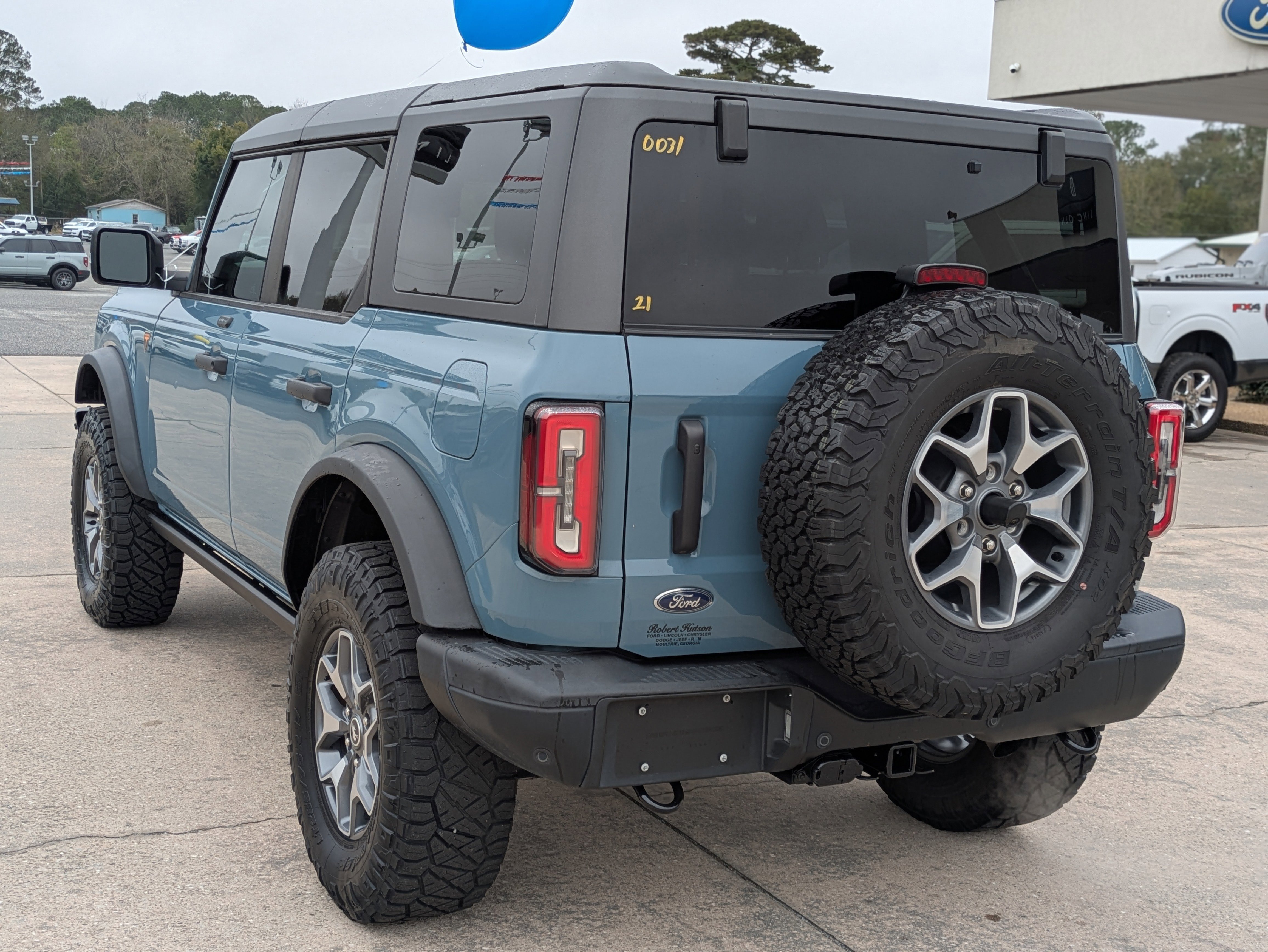 Used 2021 Ford Bronco Badlands image 8