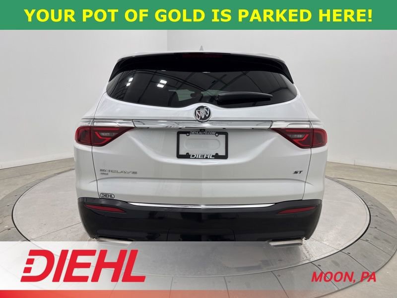 Used 2023 Buick Enclave Essence w/ Sport Touring Edition image 6
