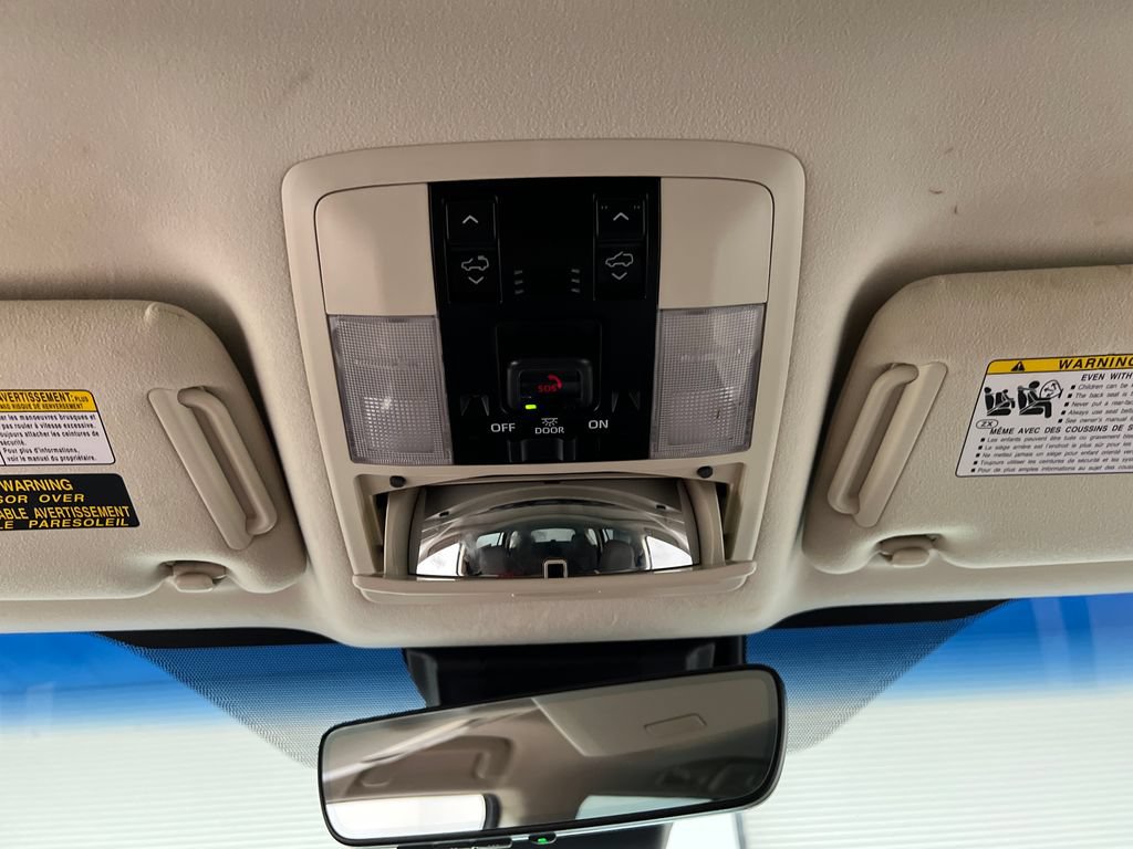 Used 2022 Lexus GX 460 Premium w/ Accessory Package AWD/4WD image 76
